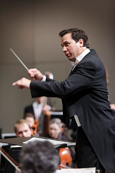  Daniel Hege conducts on June 21. Photo courtesy of Texas Music Festival. 