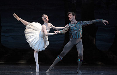 Sara Webb and Connor Walsh in Stanton Welch’s Swan Lake. Photo by Amitava Sarkar.