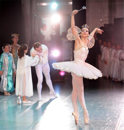 Mejia Ballet International and San Antonio Metropolitan Ballet Photo by Greg Harrison.