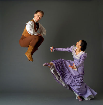 Tadej Brdnik and Miki Orihar in Martha Graham’s Appalachian Spring, coming to Bass Performance Hall on Sept. 25 as part of Texas Performing Arts in Austin.  Photo by John Deane.