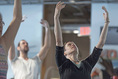  Jane Weiner and Joe Modlin at the final class at Hope Stone’s studio. Photo by Simon Gentry.