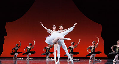  Aaron Robison, Katherine Precourt and artists of the Houston Ballet in Paquita. Photo by Amitava Sarkar.