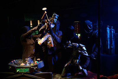 Trouble Puppet Theater Company in The Head. Photo by Chris Owen.