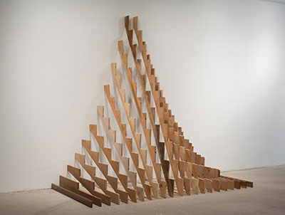 Juan Fernando Herrán, Progresión (Progression), 2011. Sculpture, 130 x 71 x 110 in.