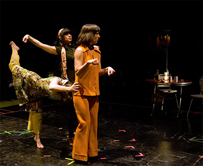 Hannah Kenah, Shawn Sides, Lana Lesley in Rude Mech’s production of The Method Gun, Humana Festival of New American Plays, 2010, Actors Theatre of Louisville. Lott Entertainment in Houston presents The Method Gun on May 26-28 at The MATCH. Photo by Kathi Kacinski. 