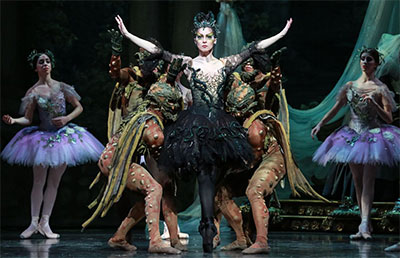  Melody Mennite and Artists of Houston Ballet in Ben Stevenson's The Sleeping Beauty. Photo by Amitava Sarkar.