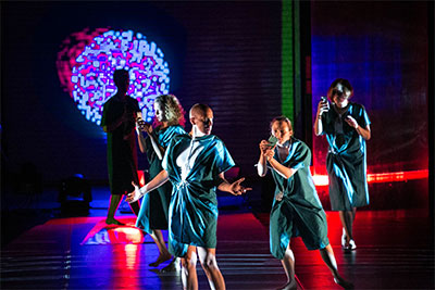 Connor Time, Hailley Laurèn, Erica Gionfriddo, Alyssa Johnson and Taryn Lavery in ARCOS Dance production of DOMAIN. Photo by Chian-Ann Lu.