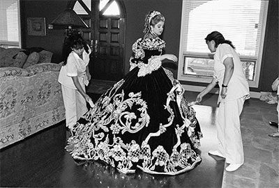 Laura Wilson, Debutante and Her Maids, Laredo, Texas, February 18, 1994 Gelatin silver print. © Laura Wilson