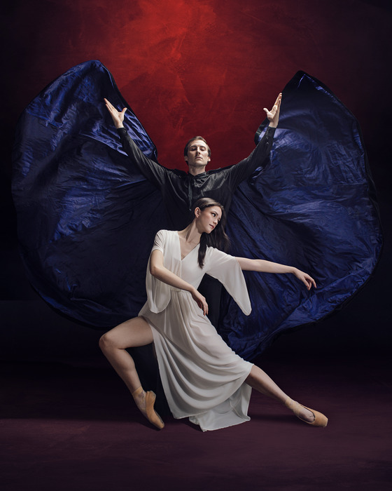 Avant Chamber Ballet dancers Chan Proctor and Lauren Fiddes