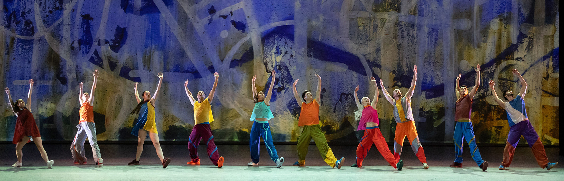 Bruce Wood Dance Dallas in Joy Bollinger’s Move, with visual artist JM Rizzi and projection artist Courtney Ware. Photo by Marty Sohl.